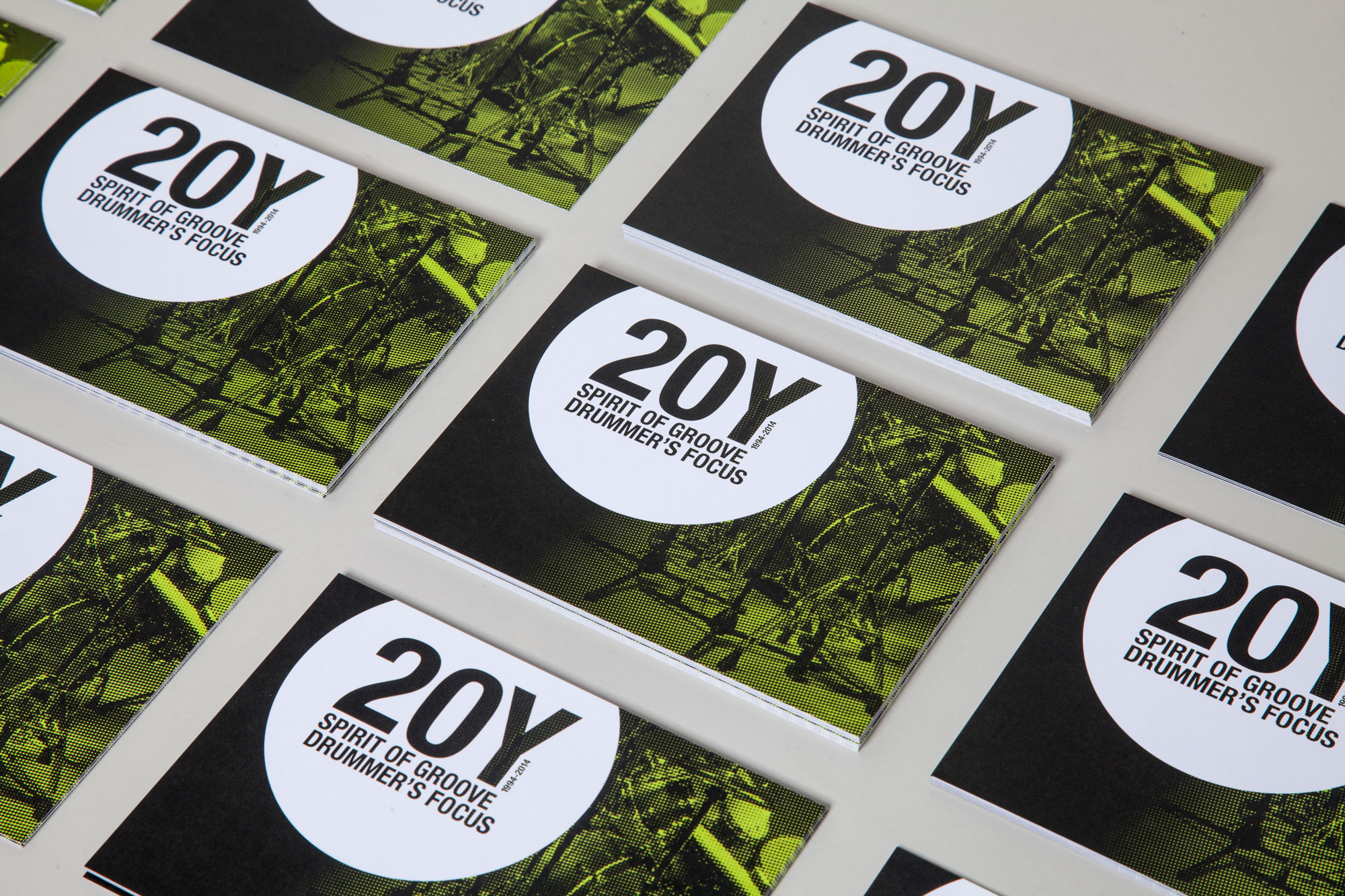 75a Büro für Gestaltung aus Stuttgart gestaltet die Drucksachen für 20Y drummer's focus Stuttgart